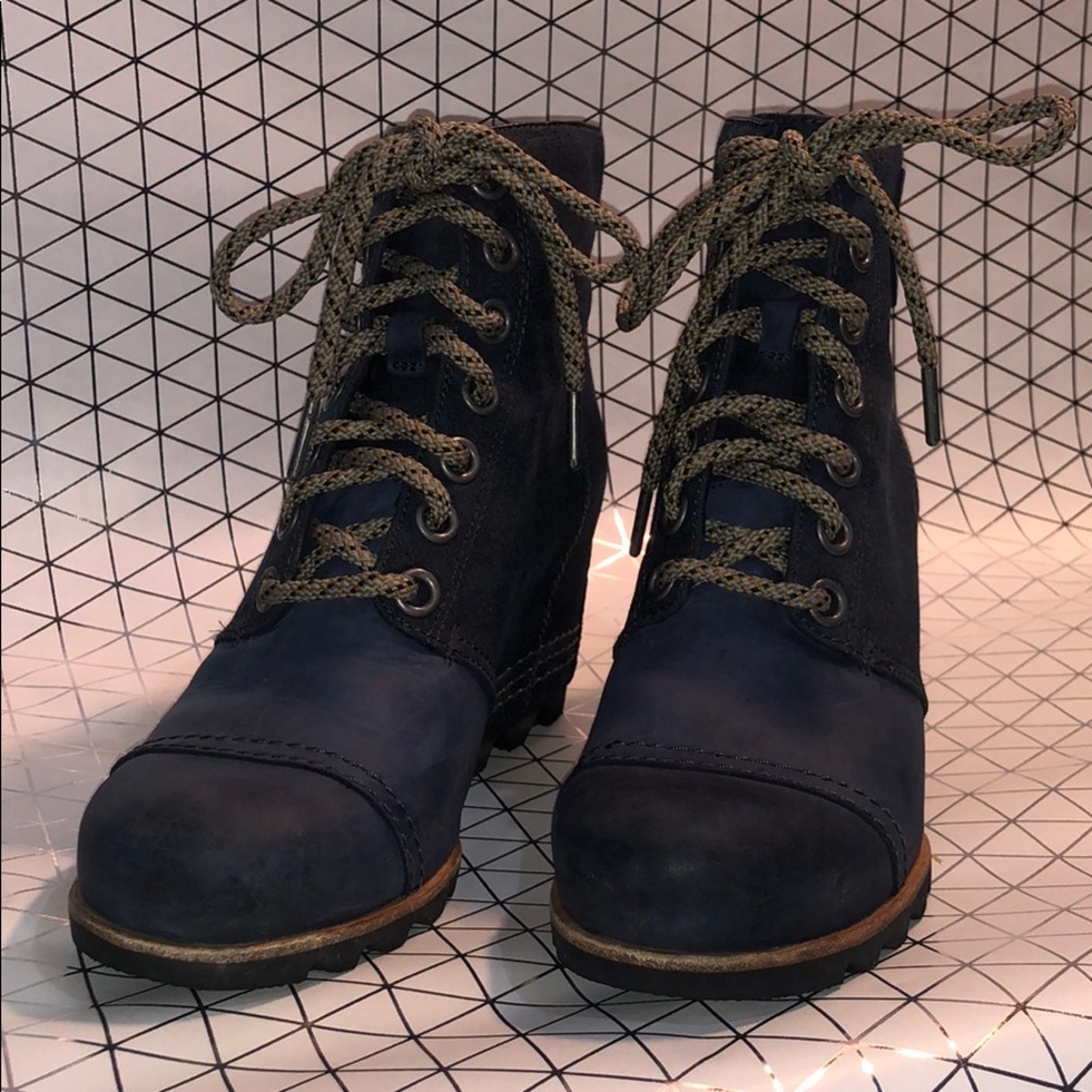 Sorel PDX Wedge Navy Boot Size 8